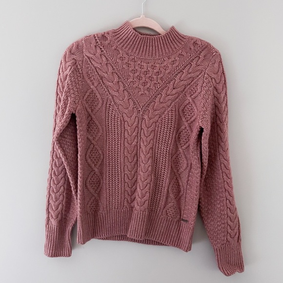 Abercrombie & Fitch Tops - Abercrombie & Fitch Knit Sweater